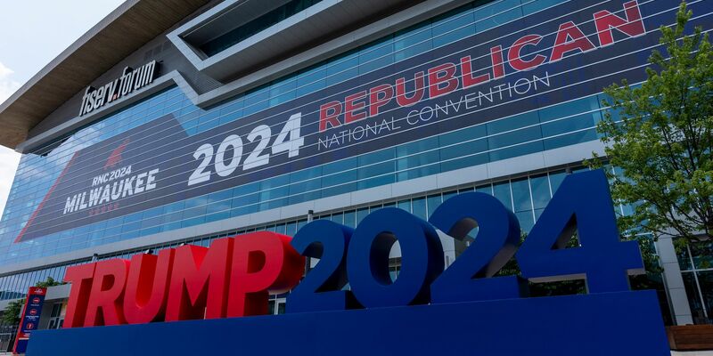 Donald Trump warnt vor Chaos von Linksradikalen und denkt laut darüber nach, das US-Militär gegen «Feinde im Inneren» einzusetzen. (Archivbild) - Foto: Alex Brandon/AP