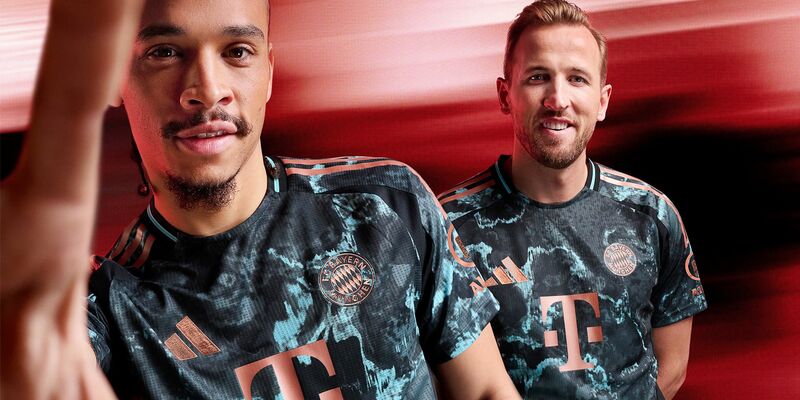 Diese Trikot tragen die Bayern-Stars 2024/2 auswärts. - Foto: -/FC Bayern München/dpa