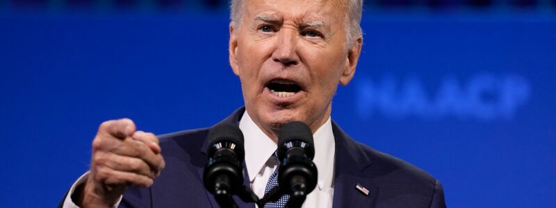 US-Präsident Joe Biden isoliert sich wegen einer Coronainfektion und ist im Wahlkampf weiter mit einer parteiinternen Rebellion konfrontiert. (Archivbild) - Foto: Susan Walsh/AP