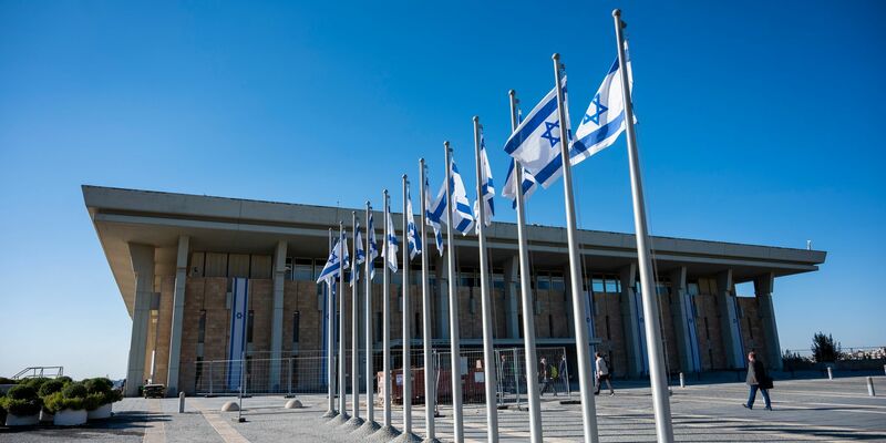 Die Mehrheit der Abgeordneten im israelischen Parlament stimmte für einen Beschluss, der die Gründung eines palästinensischen Staats ablehnt. - Foto: Christophe Gateau/dpa