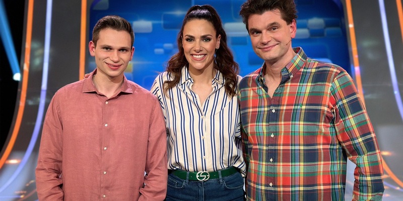 Komiker gegen den Quizduell-Olymp: Fabian Köster und Lutz van der Horst bei Esther Sedlaczek, Quizduell-Olymp am Freitag, 19. Juli, 18:50 Uhr im Ersten - Foto: presseportal.de