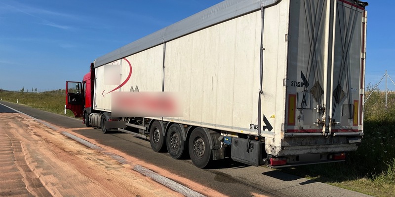 API-TH: 600 Liter Diesel ausgelaufen - Foto: presseportal.de