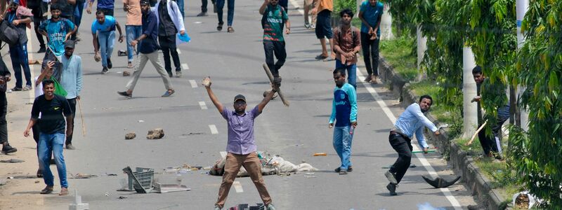 Zu Zusammenstößen und Gewalt kam es in mehreren Teilen des Landes. - Foto: Md Rafayat Haque Khan/ZUMA Press Wire/dpa