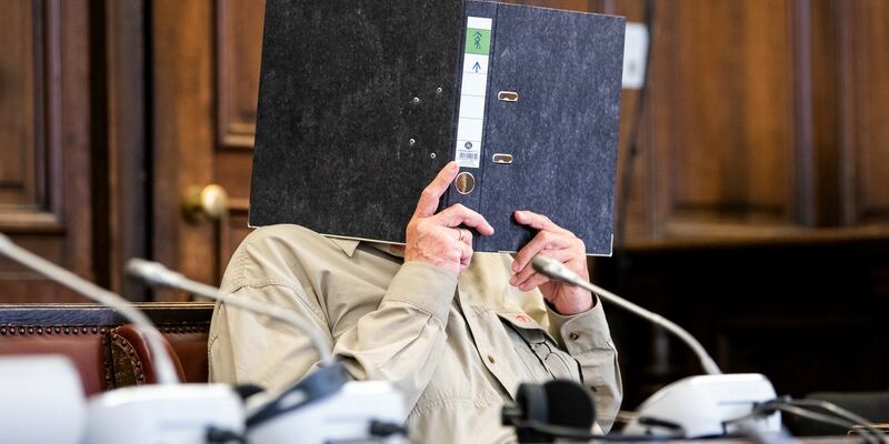 Im Prozess gegen einen mutmaßlichen Reichsbürger ist vor dem Hanseatische Oberlandesgericht das Urteil gefällt worden. (Archivbild) - Foto: Daniel Bockwoldt/dpa