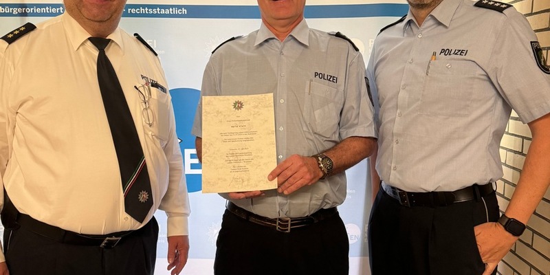 POL-EN: Ennepe-Ruhr-Kreis: Direktionsleiter Verkehr verabschiedet sich in den Ruhestand - Foto: presseportal.de