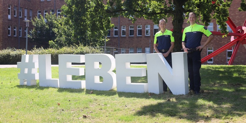POL-VIE: Aktion #LEBEN - Dieser Schriftzug reist durch den Kreis - Foto: presseportal.de