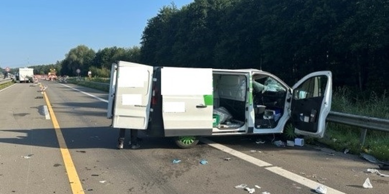 POL-WL: Schwerer Verkehrsunfall auf der A 39 mit Vollsperrung der Autobahn - Foto: presseportal.de