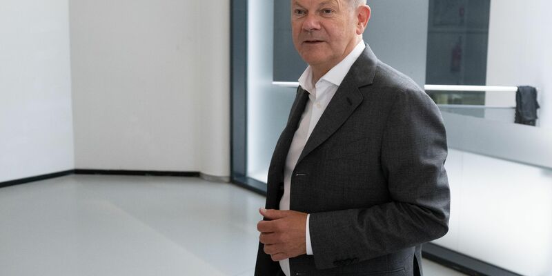 Olaf Scholz sprach in Dresden mit Betriebsräten. - Foto: Sebastian Kahnert/dpa