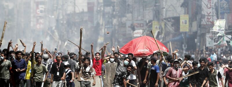 Demonstranten wollen Leistung statt Quoten. (Archivbild) - Foto: Habibur Rahman/ZUMA Press Wire/dpa