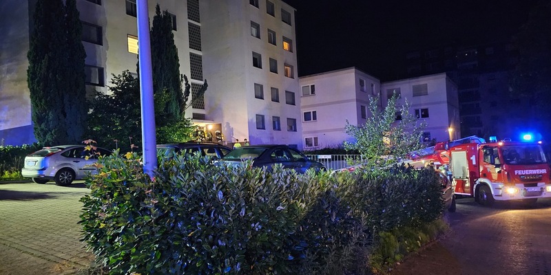 FW-AR: Wohnungsbrand in Mehrfamilienhaus - Foto: presseportal.de