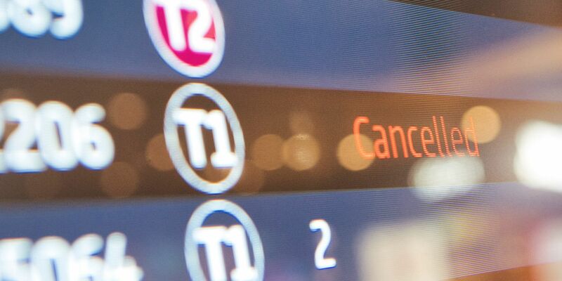 Der Großteil der Arbeit der Schlichtungsstelle Reise und Verkehr hat mit Problemen bei Flugreisen zu tun. (Archivbild) - Foto: Paul Zinken/dpa/dpa-tmn