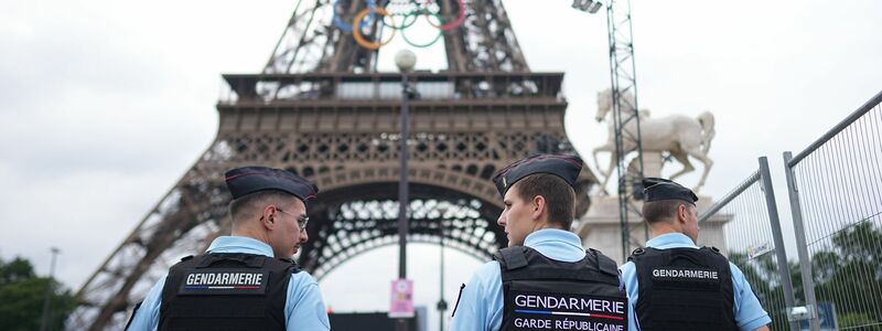 Vor dem Start der Sommerspiele ist die Polizeipräsenz in Paris deutlich erhöht worden. - Foto: Michael Kappeler/dpa