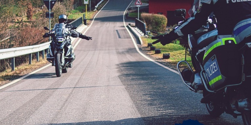 POL-PPTR: Motorrad erfahren? Gemeinsam mit deiner Polizei und Fahrlehrern - noch Plätze frei - Foto: presseportal.de