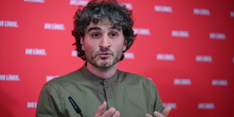 Ates Gürpinar (Linke) fordert eine Bahnreform 2.0 für verlässlichere und billigere Fahrten im Zug (Archivbild). - Foto: Soeren Stache/dpa