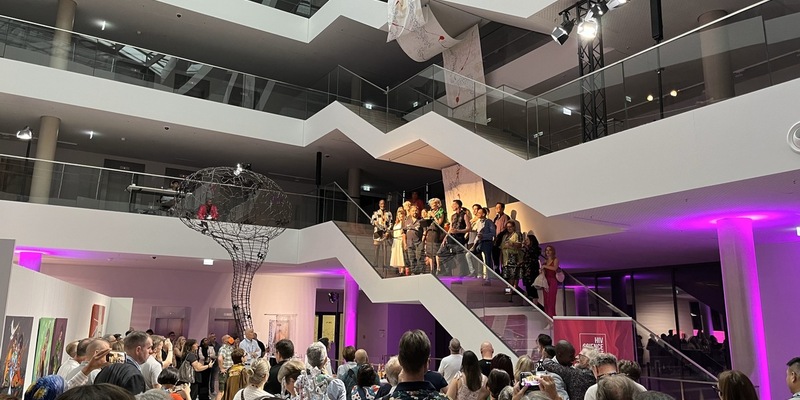 Kunst trifft auf HIV: Die Ausstellung 'HIV Science as Art' vereint hochkarätige Kunst mit modernster HIV-Wissenschaft - die Eröffnung findet im Rahmen der Welt-Aids-Konferenz in München statt - Foto: presseportal.de