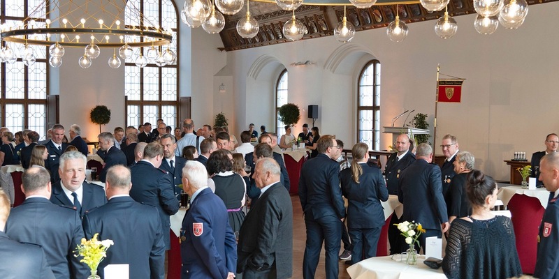 FW-M: Ehrungen im Feuerwehrdienst (München) - Foto: presseportal.de