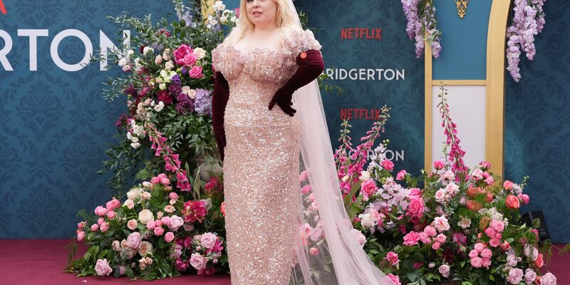 Die irische Schauspielerin Nicola Coughlan ist in der Rolle der Penelope Featherington der Star der dritten Staffel des Netflix-Welterfolgs «Bridgerton». (Archivfoto) - Foto: Lucy North/PA Wire/dpa