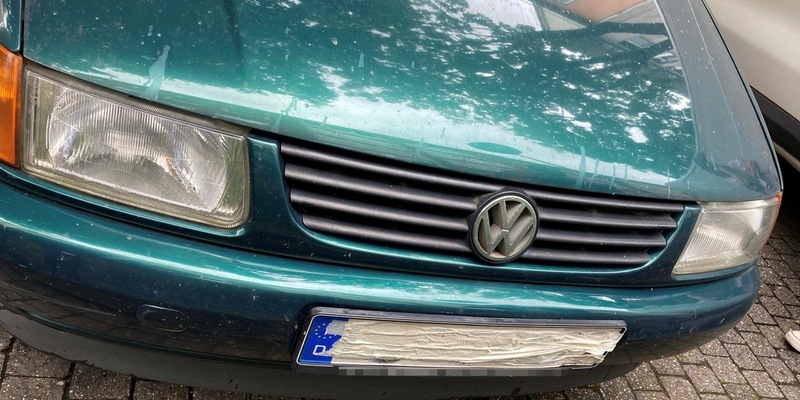 POL-HA: Frau wollte nicht geblitzt werden - Kennzeichen an VW Polo überklebt - Foto: presseportal.de