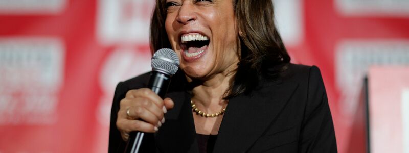 Herzhaftes Lachen ist eine Markenzeichen von Kamala Harris. - Foto: John Locher/AP/dpa