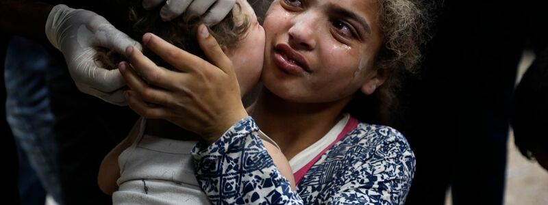 16 Patienten sind bereits vor längerer Zeit aus dem Gazastreifen nach Ägypten evakuiert worden. - Foto: Saher Alghorra/AP/dpa