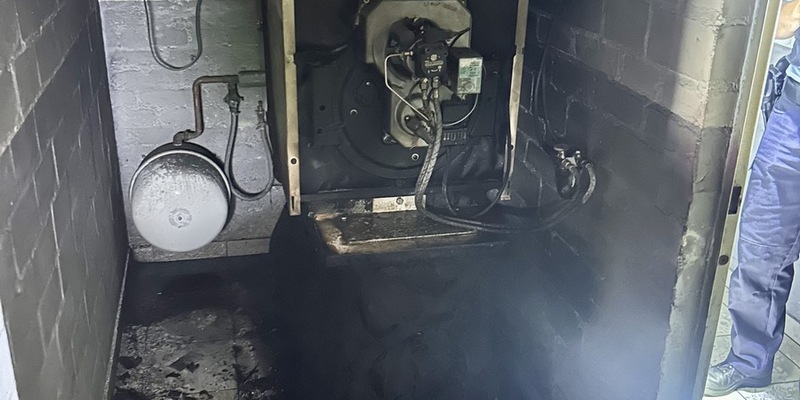 FW Minden: Brand der Heizungsanlage eines Einfamilienhauses verursacht starken Rauch - Foto: presseportal.de