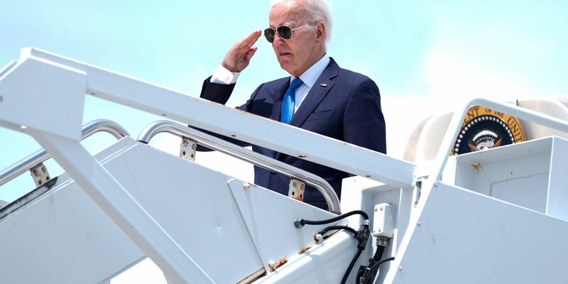Biden: «Nichts kann der Rettung unserer Demokratie im Wege stehen, auch nicht persönlicher Ehrgeiz.» - Foto: Manuel Balce Ceneta/AP/dpa