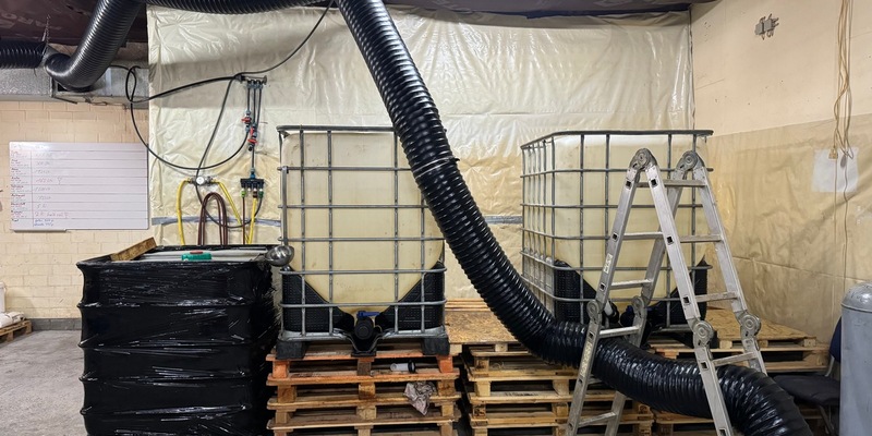 ZOLL-E: Staatsanwaltschaft Aachen und Zollfahndung Essen - größtes MDMA Drogenlabor seit 23 Jahren aufgedeckt - fast 200 kg synthetische Drogen im Wert von 10,4 Millionen Euro sichergestellt - Foto: presseportal.de