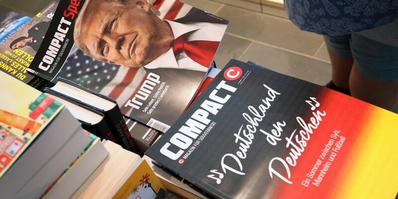 MIt Eilantrag und Klage wehrt sich das rechtsextreme Magazin «Compact» gegen sein Verbot. (Archivfoto) - Foto: Karl-Josef Hildenbrand/dpa