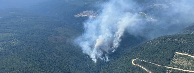 Wie in den vergangenen Jahren gibt es in Kanada und in den USA zahlreiche Waldbrände. - Foto: ---/BC Wildfire Service/XinHua/dpa