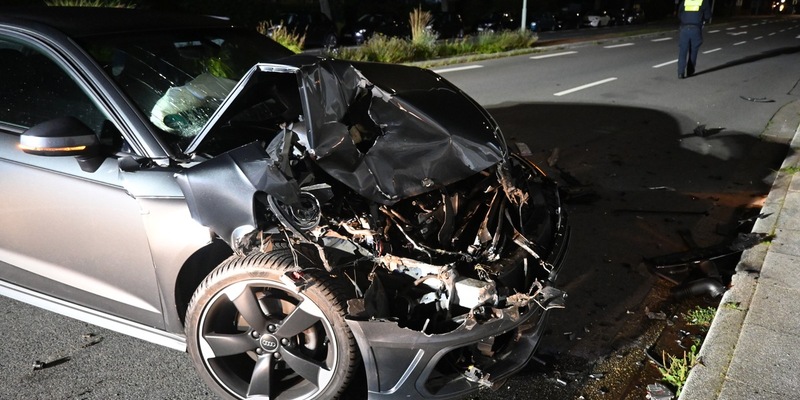 POL-WHV: Verkehrsunfall unter Alkohol- und Medikamenteneinfluss in Wilhelmshaven mit leicht verletzter Unfallverursacherin - Foto: presseportal.de