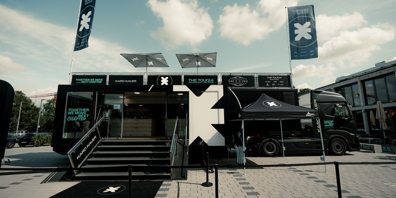 15 Städte, 2 Trucks, ein Fashion-Highlight - KARO KAUER LABEL auf THE TOUR 24 - Foto: presseportal.de