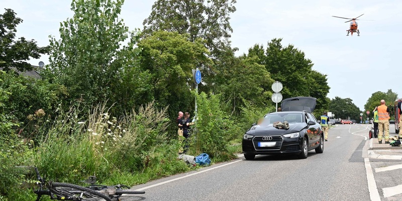 FW Pulheim: Radfahrer frontal von PKW erfasst - Rettungshubschrauber im Einsatz - Foto: presseportal.de