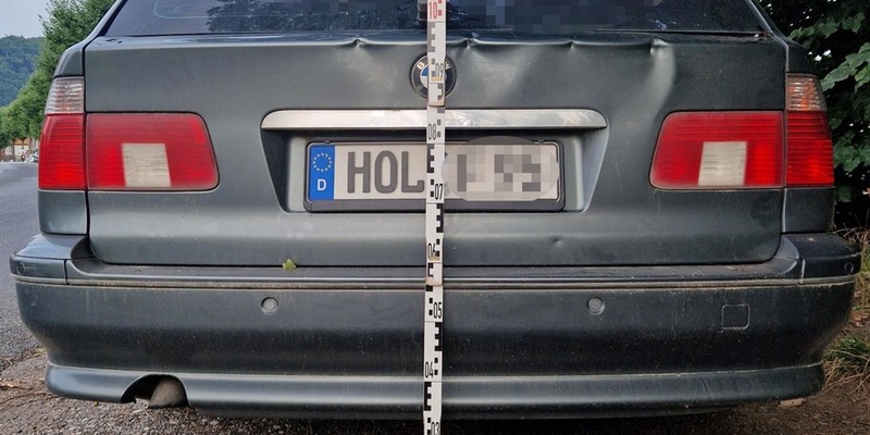 POL-HM: Zeugen nach Unfallflucht in Bodenwerder gesucht - Foto: presseportal.de