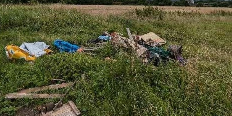 POL-NI: Umweltverschmutzung - Foto: presseportal.de