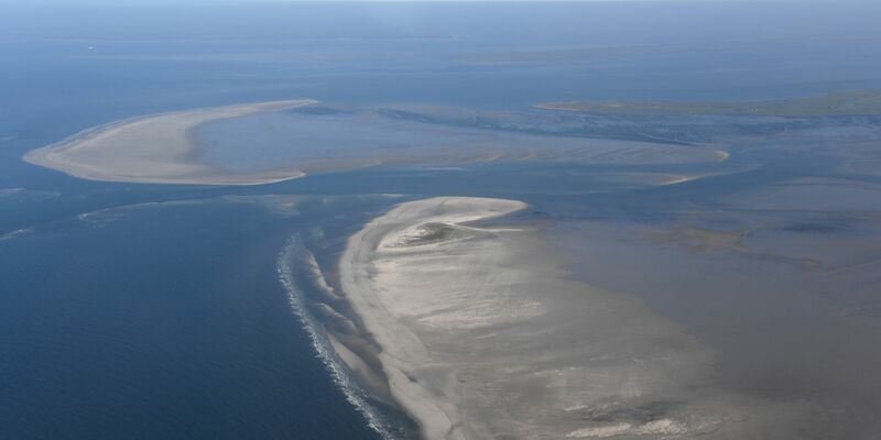 Die Unesco hat Deutschland und andere Länder für geplante oder bereits bestehende Aktivitäten und Infrastrukturprojekte im Weltnaturerbe Wattenmeer kritisiert. (Archivfoto) - Foto: Carsten Rehder/dpa
