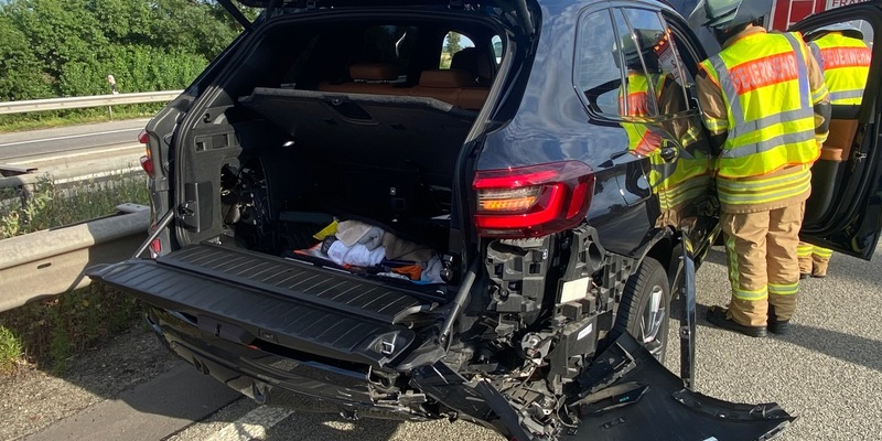 FW Frankenthal: Verkehrsunfallgeschehen mit mehreren Verletzten auf der BAB 61 - Foto: presseportal.de
