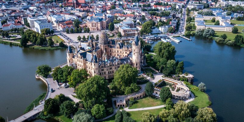 Große Freude in Mecklenburg-Vorpommern über Welterbe-Entscheidung - Foto: Jens Büttner/dpa
