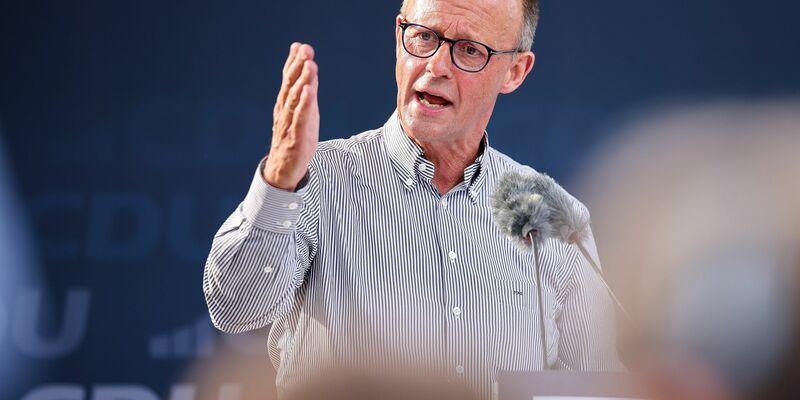 Migration, Bürgergeld, Wirtschaftspolitik: CDU-Chef Merz will, dass Kanzler Scholz solche Themen zur Chefsache erklärt. (Archivbild) - Foto: Jan Woitas/dpa