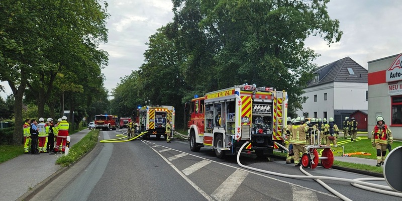 FW-KLE: Wohnungsbrand in Mehrfamilienhaus an der Emmericher Straße - Foto: presseportal.de