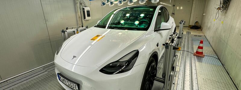 Tesla Model Y - nach Zahlen des ZSW das weltweit häufigste Elektroauto.  - Foto: Thomas Geiger/dpa-tmn