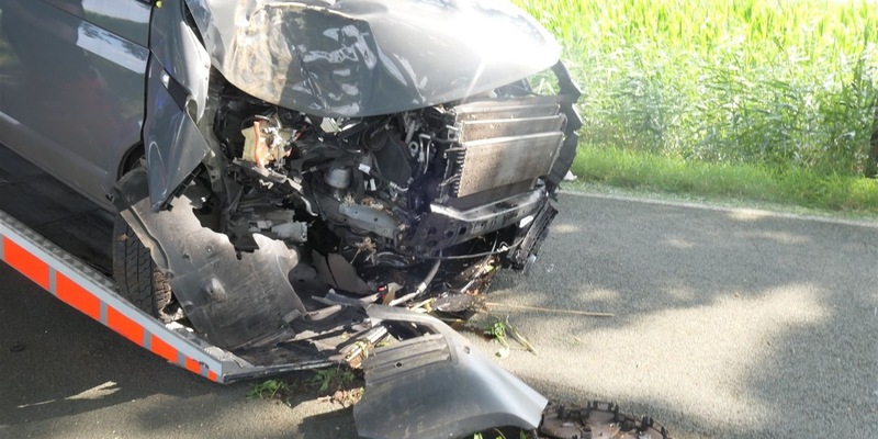POL-COE: Coesfeld, K46/ Betrunken gegen Baum gefahren - Foto: presseportal.de