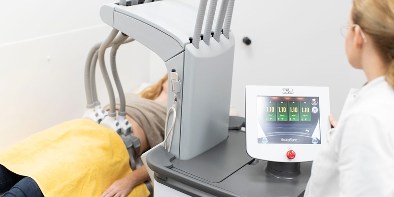 Straffe Haut nach der Schwangerschaft - Experte verrät, ob es auch ohne OP funktioniert - Foto: presseportal.de