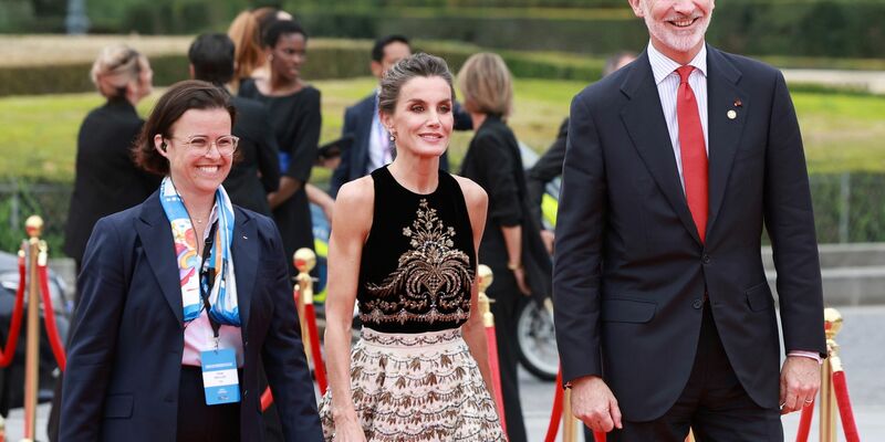 Am Beginn der Sommerferien stand für das spanische Königspaar ein Besuch bei den Olympischen Spielen in Paris an. - Foto: Arturo Holmes/Pool Getty Images Europe/AP/dpa