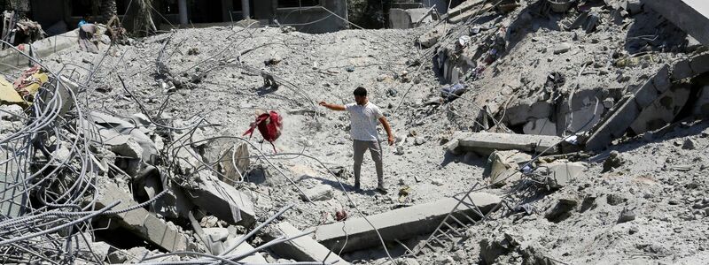 Die Hamas und Israel werfen sich gegenseitig vor, die Verhandlungen über eine Waffenruhe zu blockieren. (Archivbild)  - Foto: Rizek Abdeljawad/XinHua/dpa