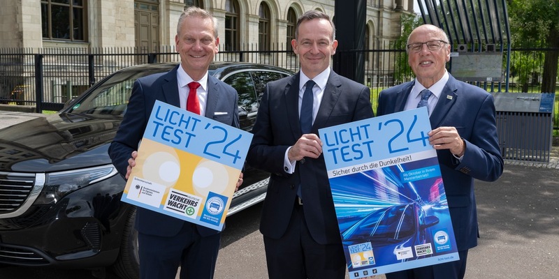 Bundesverkehrsminister Wissing stellt neue Licht-Test-Plakette vor - Foto: presseportal.de