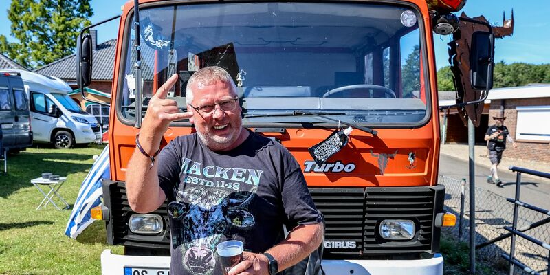 Am Mittwoch öffnet das Infield vor den großen Bühnen. - Foto: Axel Heimken/dpa