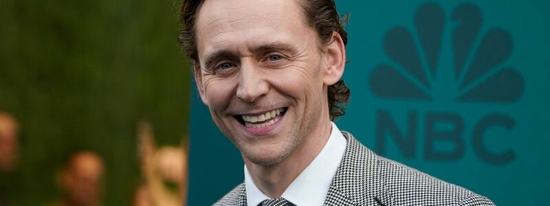 Tom Hiddleston wird in London für Shakespeares Viel Lärm um nichts auf der Bühne stehen - Foto: Jordan Strauss/Invision/AP