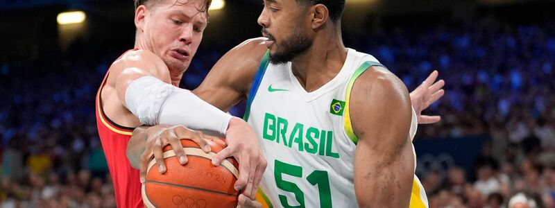 Die deutschen Basketballerinnen bejubeln den Viertelfinal-Einzug bei Olympia. - Foto: Michael Conroy/AP