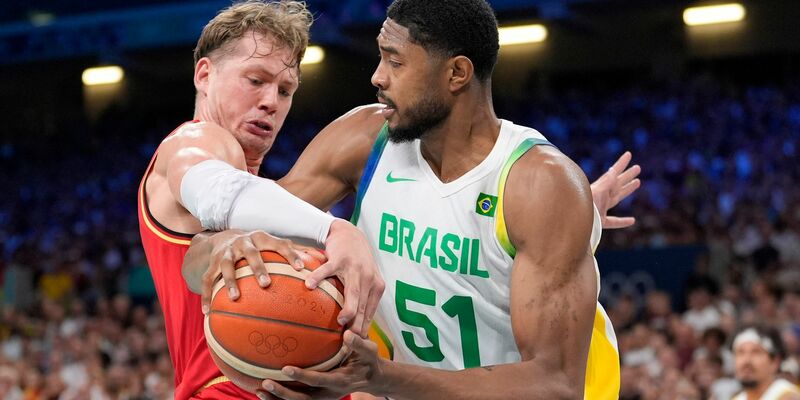 Die deutschen Basketballer stehen bei Olympia im Viertelfinale. - Foto: Michael Conroy/AP