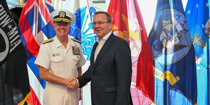 Verteidigungsminister Pistorius besucht Pearl Harbor - Foto: Soeren Stache/dpa